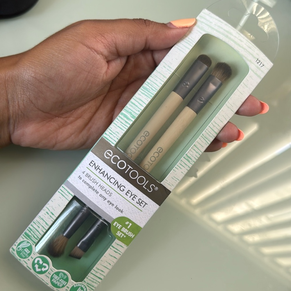 Ecotools eye makeup brushes